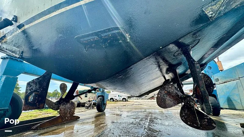 Slide: The Image of Bertram 28 Flybridge Sportfisherman 1975 - 16643740