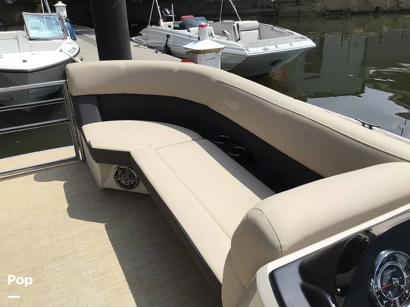 Slide: The Image of Harris Cruiser 230 2025 - 15608630