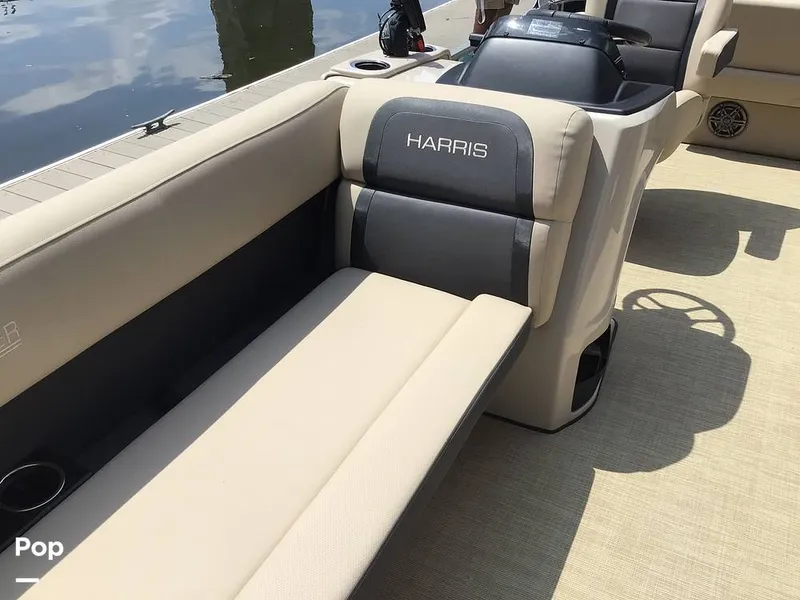 Slide: The Image of Harris Cruiser 230 2025 - 15608631