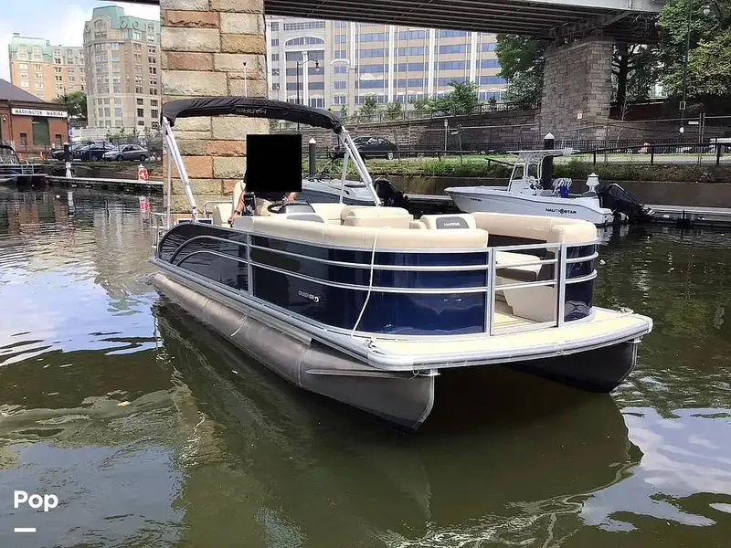 Slide: The Image of Harris Cruiser 230 2025 - 15619089