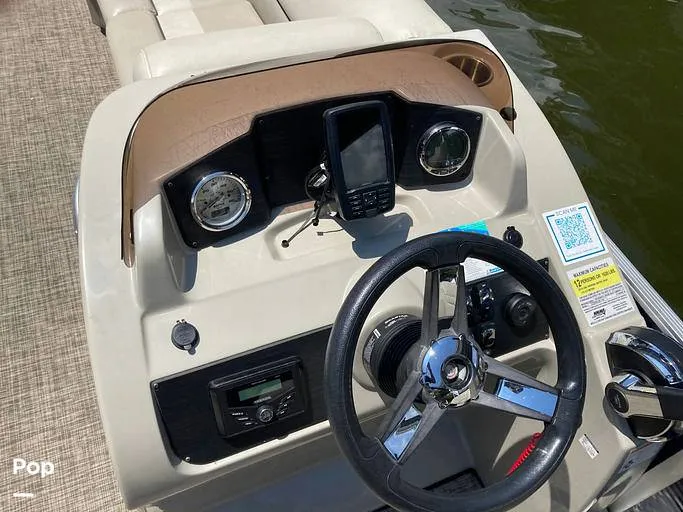 Slide: The Image of Harris Cruiser 230 2025 - 15674474