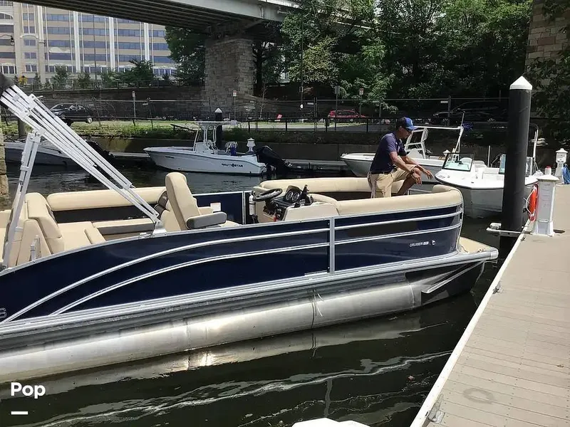 Slide: The Image of Harris Cruiser 230 2025 - 15619250