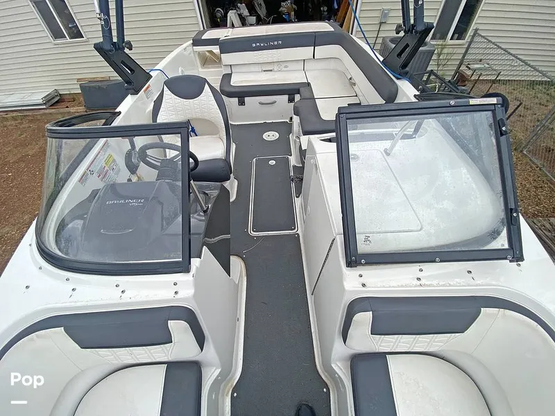 Slide: The Image of Bayliner 22 VR6 2022 - 15661077