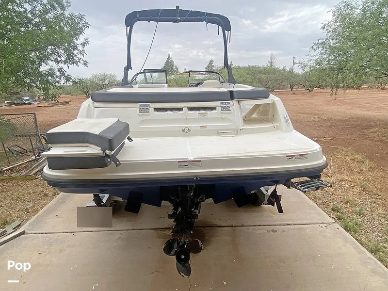 Slide: The Image of Bayliner 22 VR6 2022 - 15661081