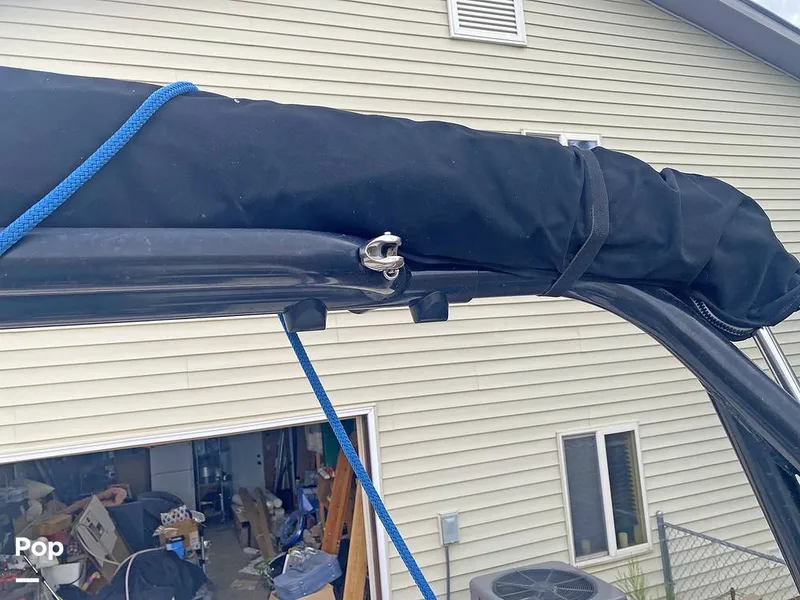 Slide: The Image of Bayliner 22 VR6 2022 - 15666498