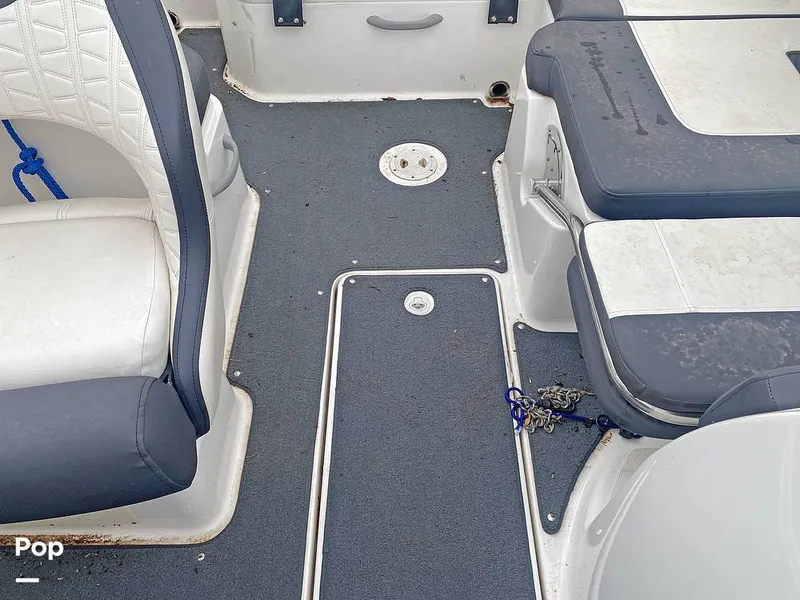 Slide: The Image of Bayliner 22 VR6 2022 - 15666503