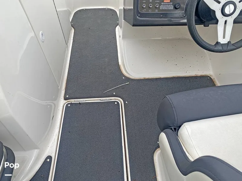 Slide: The Image of Bayliner 22 VR6 2022 - 15666504