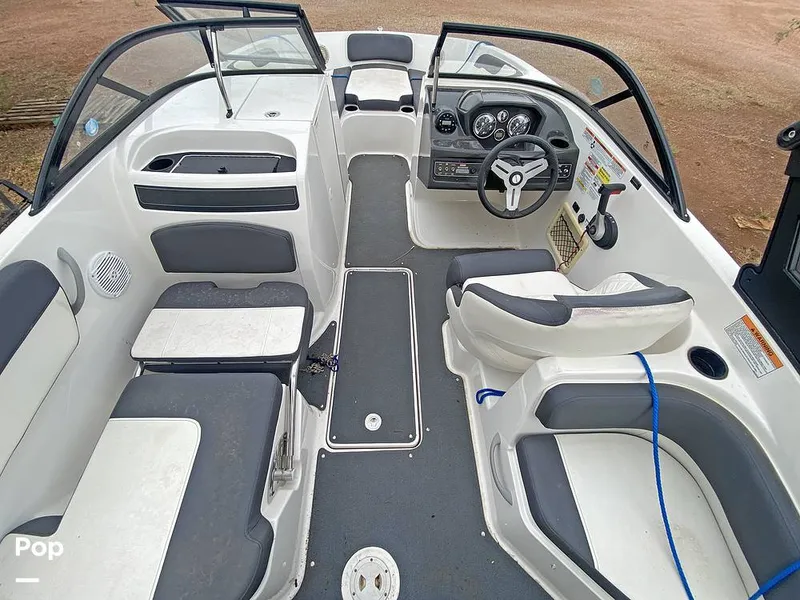 Slide: The Image of Bayliner 22 VR6 2022 - 15661073