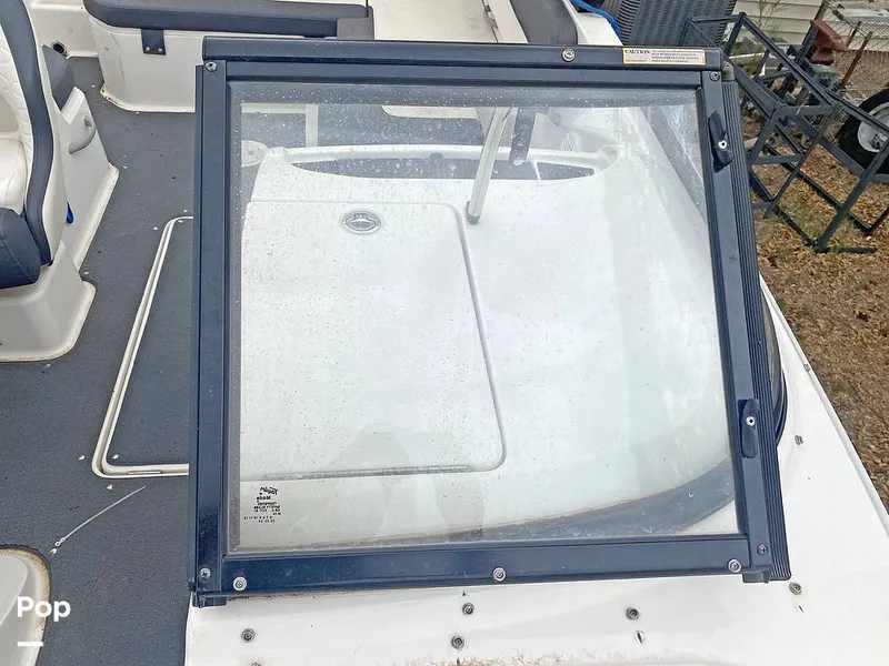 Slide: The Image of Bayliner 22 VR6 2022 - 15666517