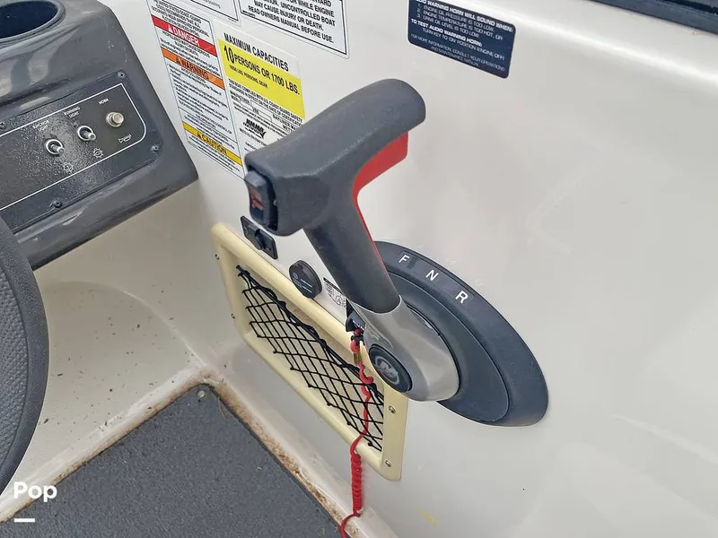 Slide: The Image of Bayliner 22 VR6 2022 - 15666526