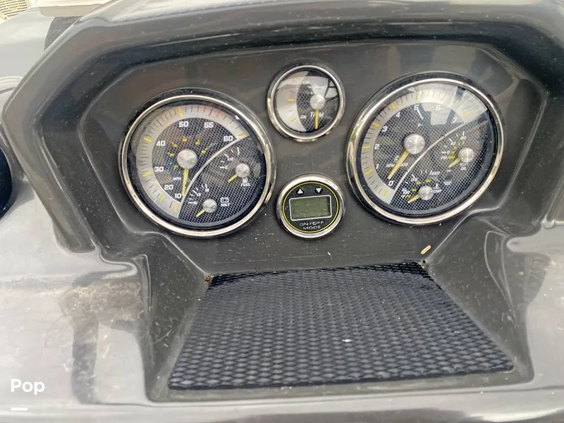 Slide: The Image of Bayliner 22 VR6 2022 - 15666530