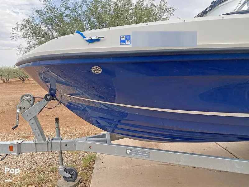 Slide: The Image of Bayliner 22 VR6 2022 - 15666534