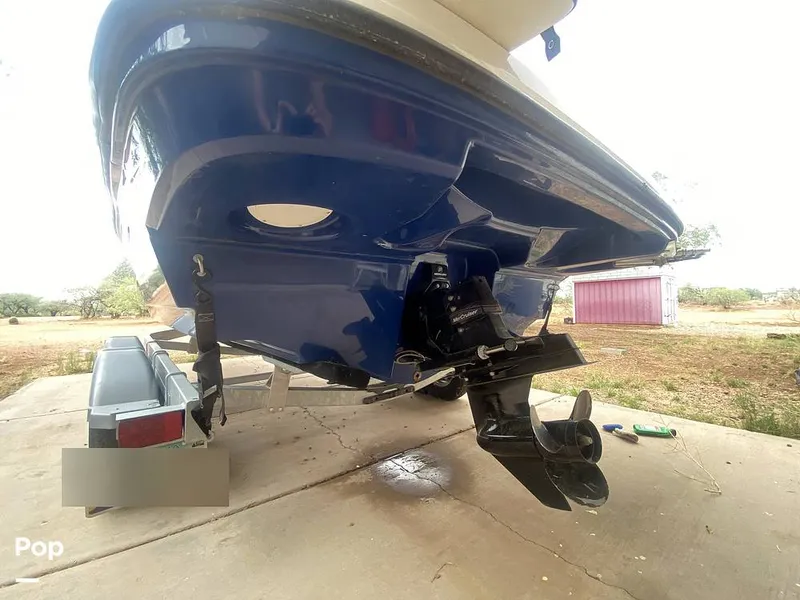 Slide: The Image of Bayliner 22 VR6 2022 - 15666547