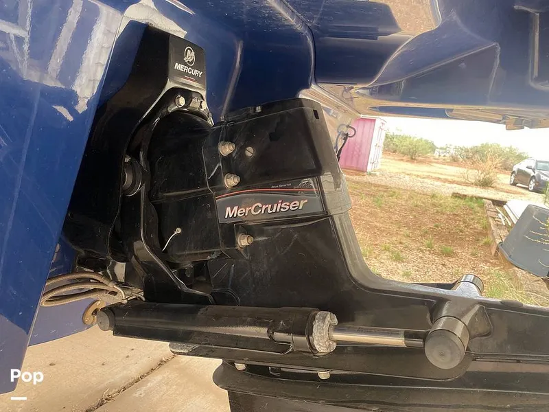 Slide: The Image of Bayliner 22 VR6 2022 - 15666551