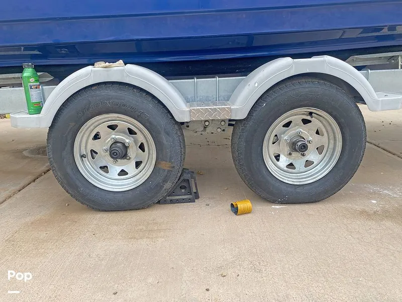 Slide: The Image of Bayliner 22 VR6 2022 - 15666560