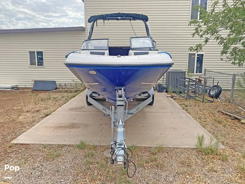 Slide: The Image of Bayliner 22 VR6 2022 - 15666568