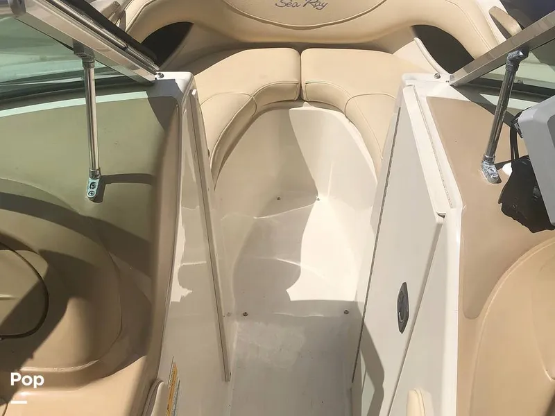 Slide: The Image of Sea Ray 210 Signature 2000 - 15751732