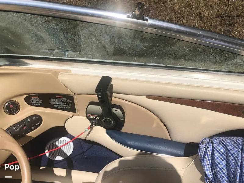 Slide: The Image of Sea Ray 210 Signature 2000 - 15751736