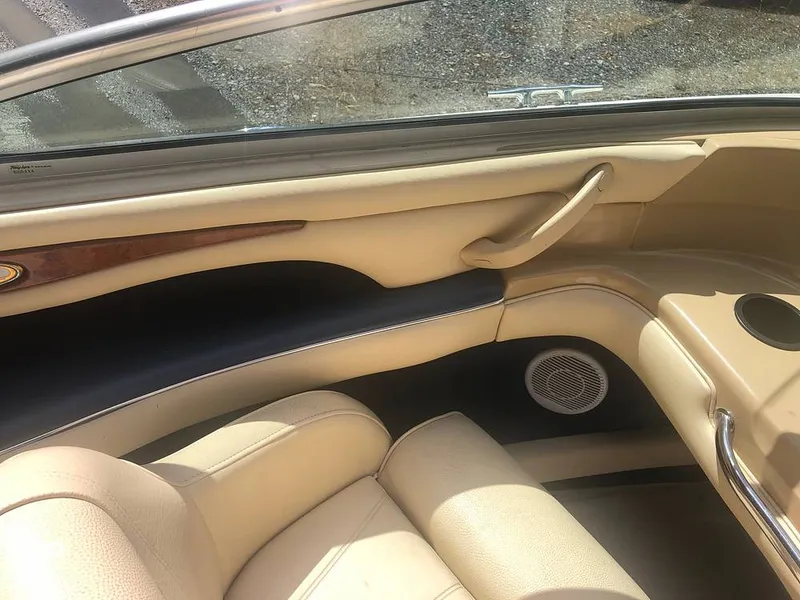 Slide: The Image of Sea Ray 210 Signature 2000 - 15751739