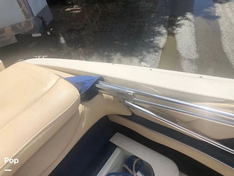 Slide: The Image of Sea Ray 210 Signature 2000 - 15751741