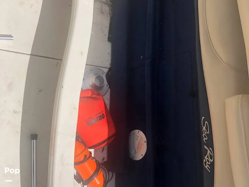 Slide: The Image of Sea Ray 210 Signature 2000 - 15751745