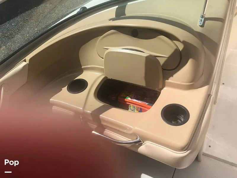 Slide: The Image of Sea Ray 210 Signature 2000 - 15751749