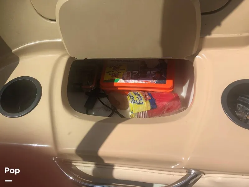 Slide: The Image of Sea Ray 210 Signature 2000 - 15751750