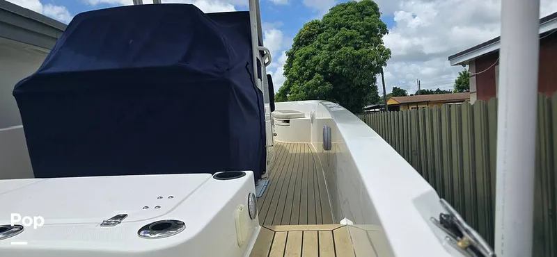 Slide: The Image of Boston Whaler 270 Dauntless 2019 - 15597707