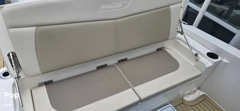 Slide: The Image of Boston Whaler 270 Dauntless 2019 - 15597711