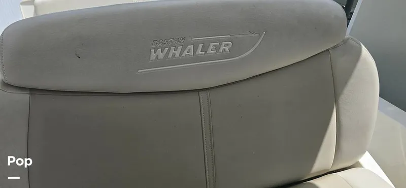 Slide: The Image of Boston Whaler 270 Dauntless 2019 - 15597714