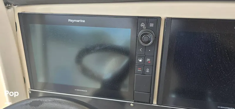 Slide: The Image of Boston Whaler 270 Dauntless 2019 - 15597716