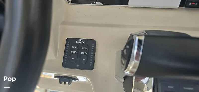 Slide: The Image of Boston Whaler 270 Dauntless 2019 - 15597721