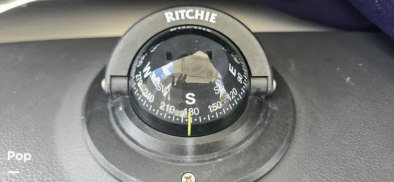 Slide: The Image of Boston Whaler 270 Dauntless 2019 - 15597723