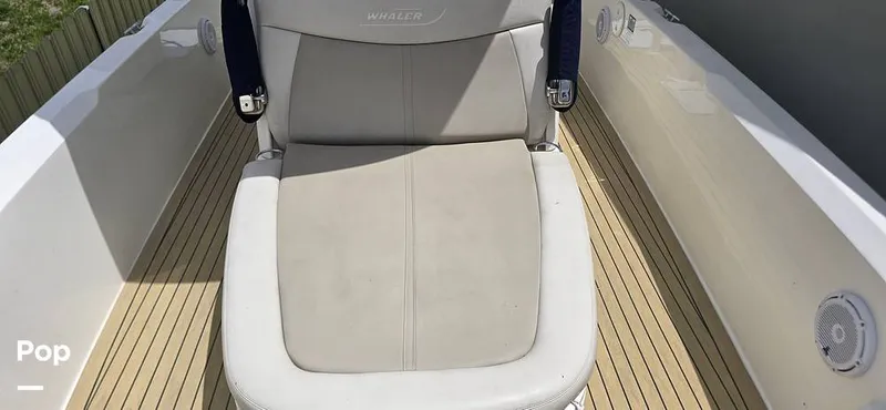 Slide: The Image of Boston Whaler 270 Dauntless 2019 - 15597724