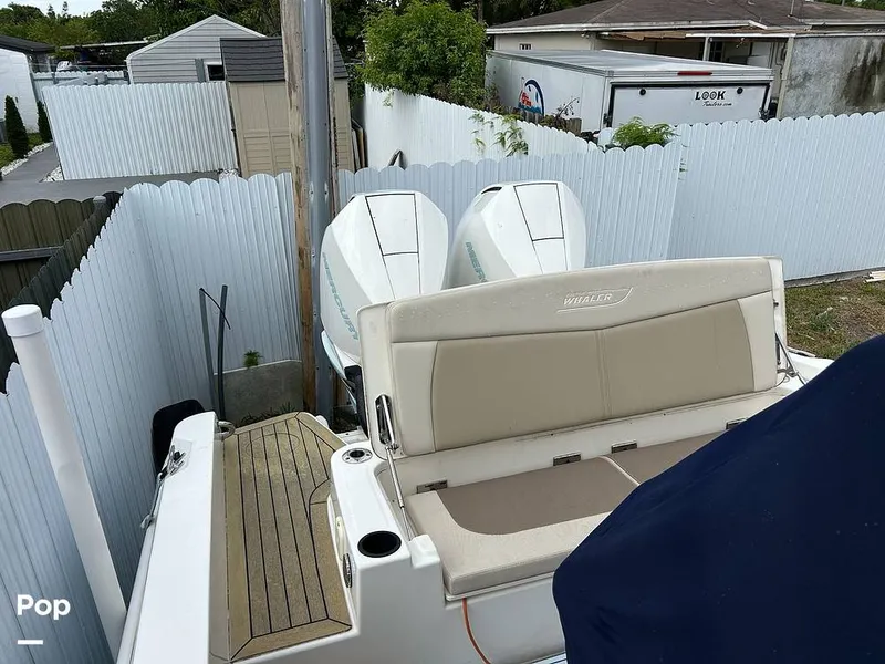 Slide: The Image of Boston Whaler 270 Dauntless 2019 - 15597731