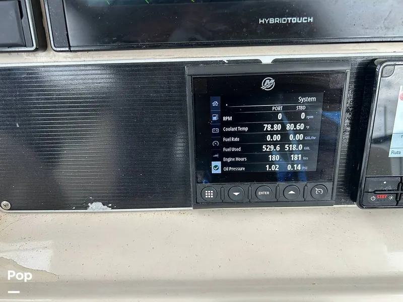 Slide: The Image of Boston Whaler 270 Dauntless 2019 - 15597732