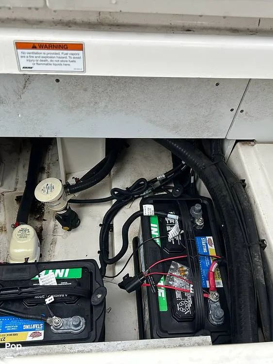 Slide: The Image of Boston Whaler 270 Dauntless 2019 - 15597755