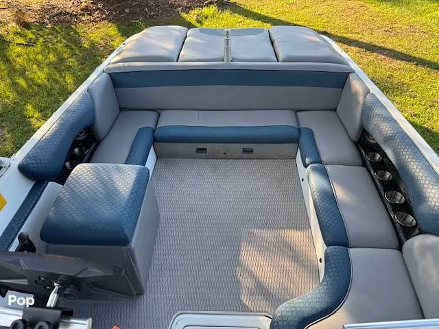 Slide: The Image of Moomba Mobius LSV 2002 - 15772140