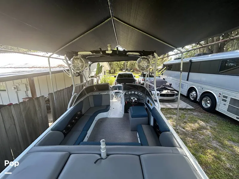 Slide: The Image of Moomba Mobius LSV 2002 - 15831805