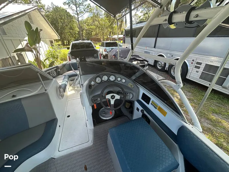 Slide: The Image of Moomba Mobius LSV 2002 - 15831808