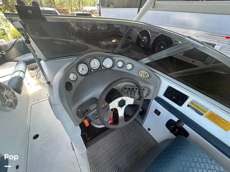 Slide: The Image of Moomba Mobius LSV 2002 - 15831821