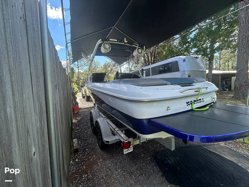 Slide: The Image of Moomba Mobius LSV 2002 - 15831768