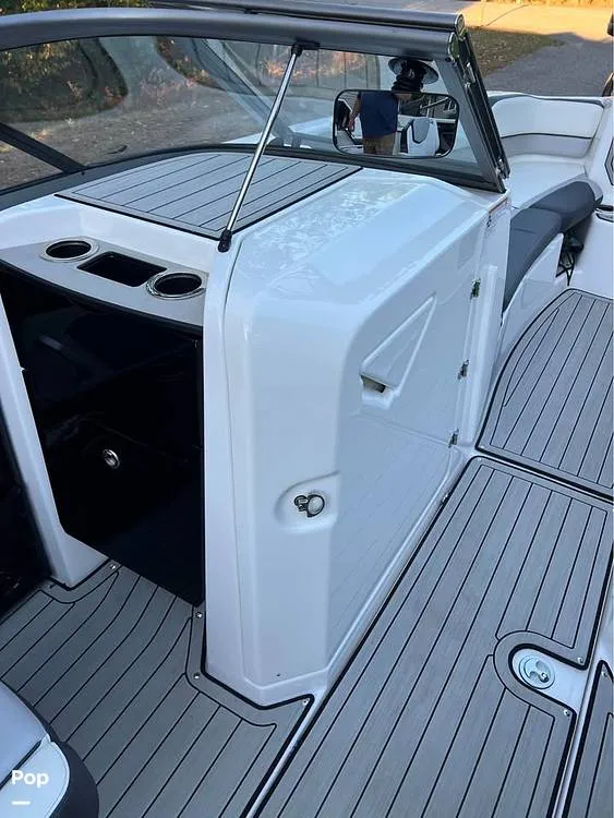 Slide: The Image of Yamaha 252SE 2022 - 15748858