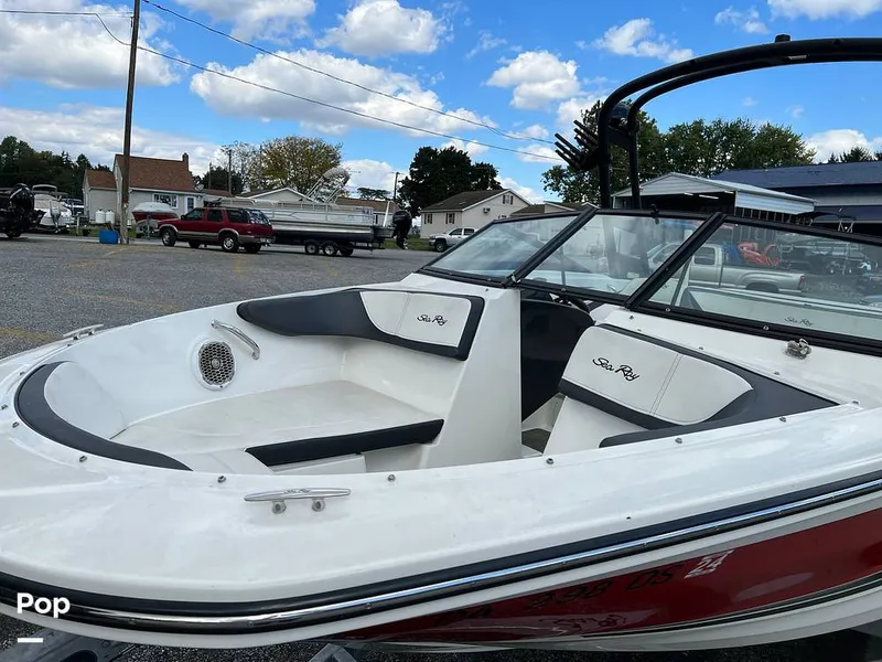 Slide: The Image of Sea Ray 19 SPX 2017 - 15662216