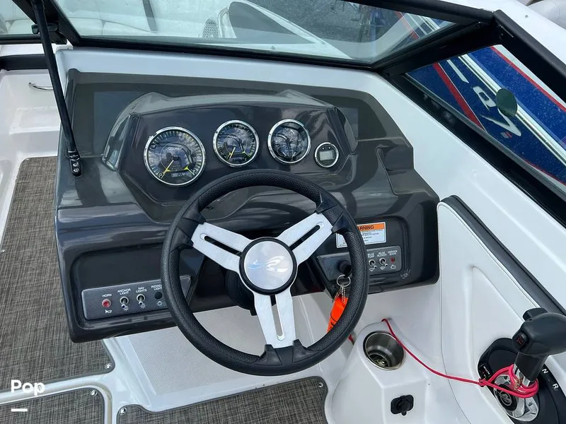 Slide: The Image of Sea Ray 19 SPX 2017 - 15662214