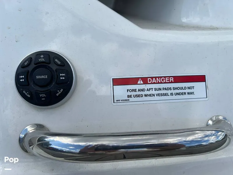 Slide: The Image of Sea Ray 19 SPX 2017 - 15662218