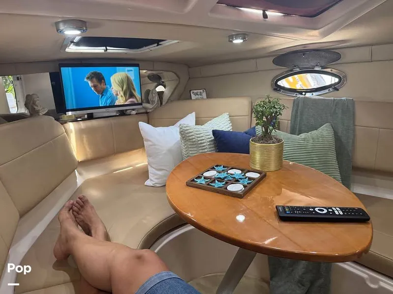 Slide: The Image of Regal 2565 Window Express 2011 - 15682340