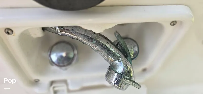 Slide: The Image of Regal 2565 Window Express 2011 - 15793831