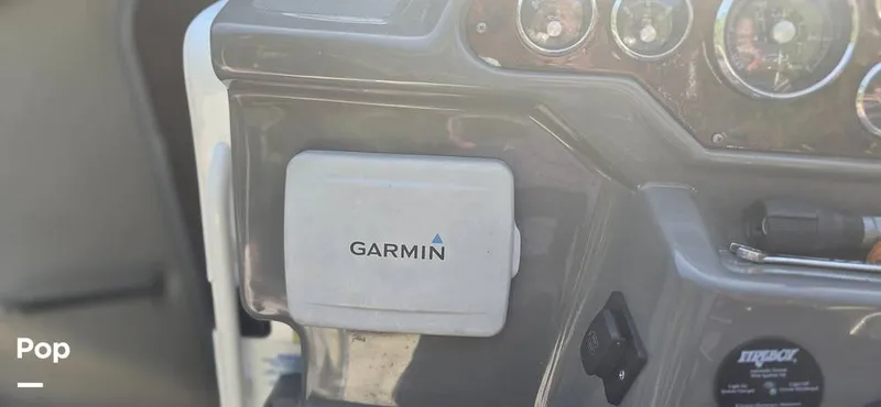 Slide: The Image of Regal 2565 Window Express 2011 - 15793840