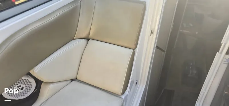 Slide: The Image of Regal 2565 Window Express 2011 - 15793848